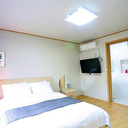 Ddobagi Pension Seogwipo Exterior foto