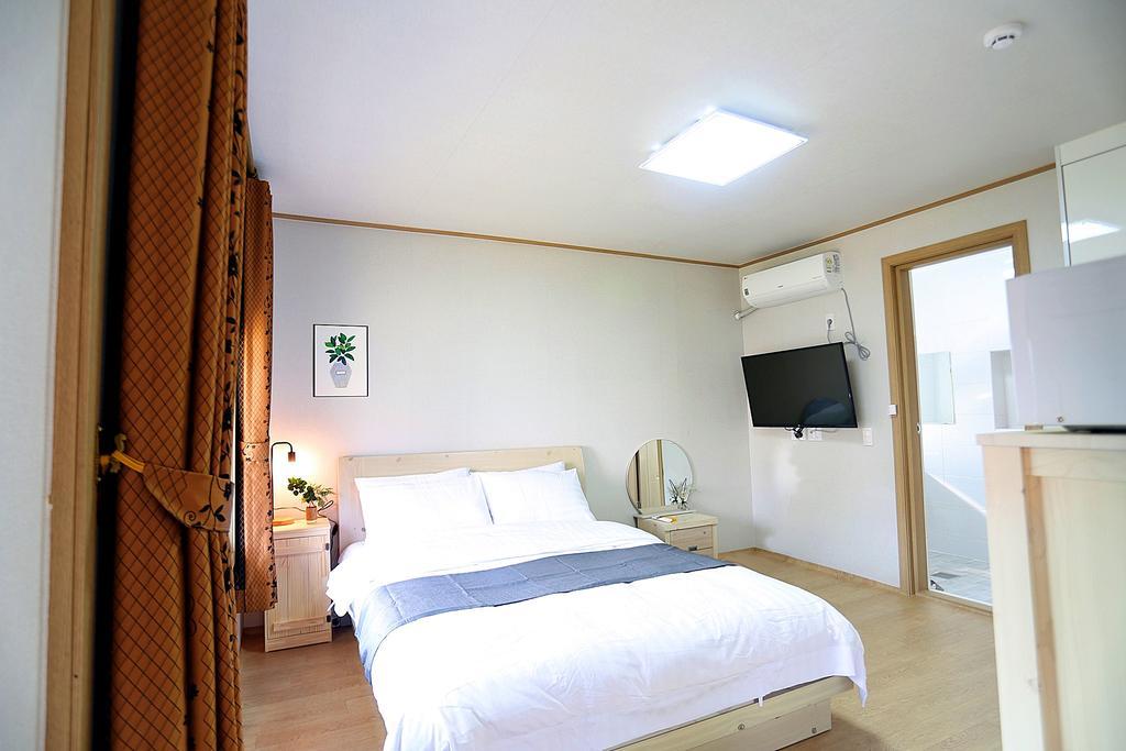Ddobagi Pension Seogwipo Exterior foto